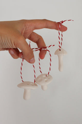 mushrooms dressed as Christmas || pack of tree ornaments